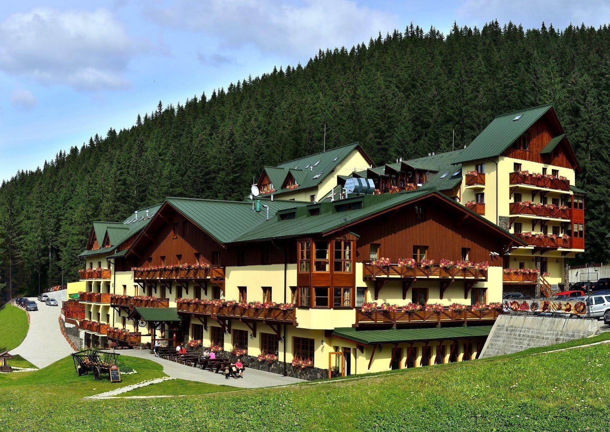 Ski & Wellness Residence Druzba Demanovska Dolina Exteriör bild